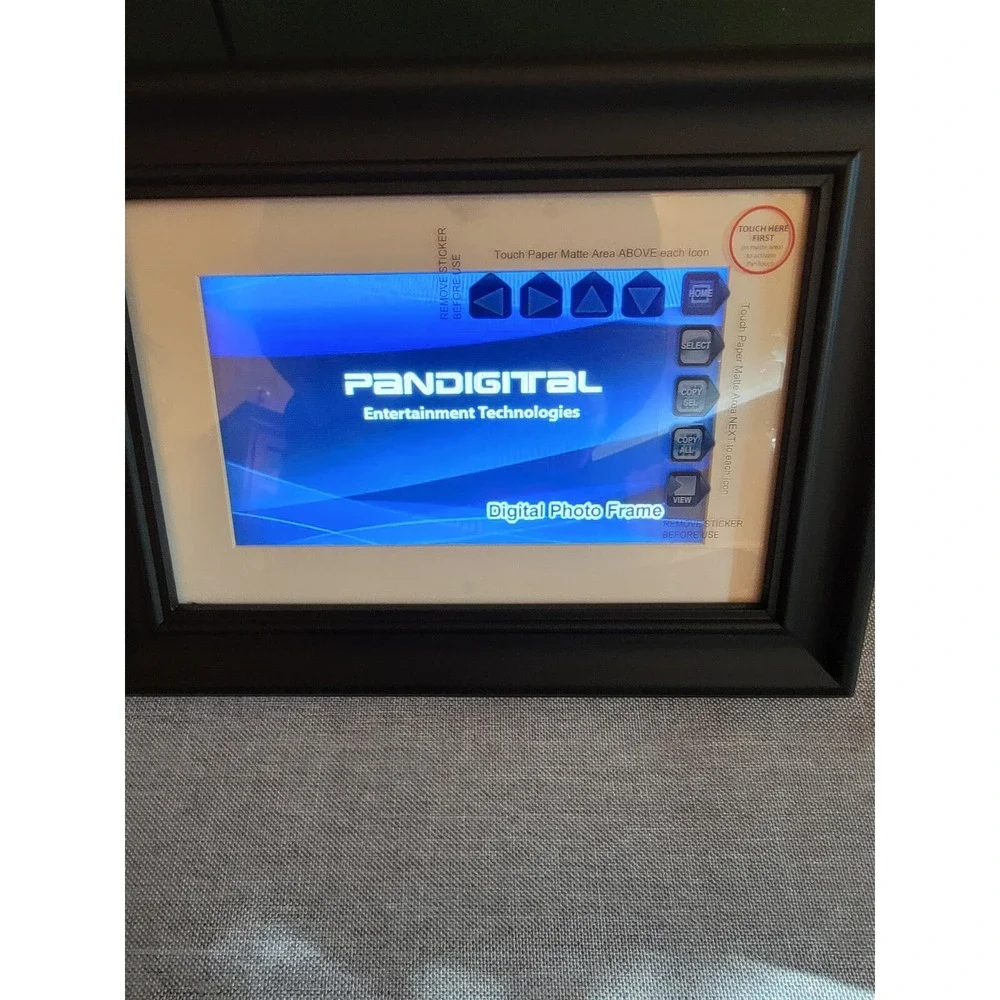 Pandigital Digital Photo frame - PAN7056W01 T 7